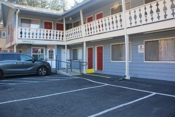 Thunderchief Inn image 17