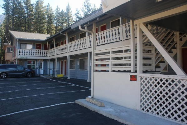 Thunderchief Inn image 20